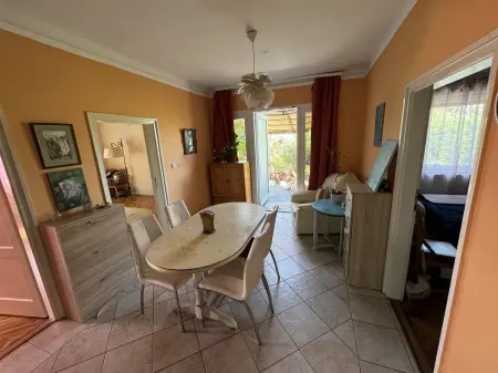 Eladó családi ház, Balatonkeresztúr 3+2 szoba 115 m² 85 M Ft