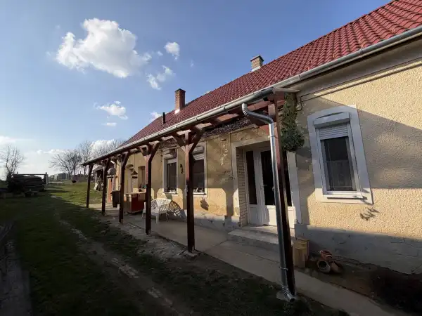 Eladó családi ház, Kacorlak 3 szoba 85 m² 26 M Ft