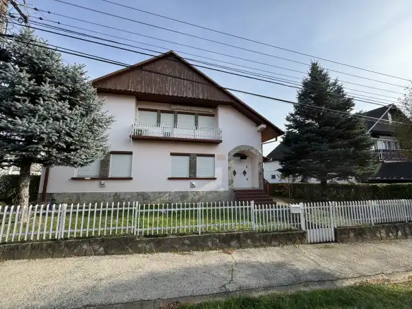 Eladó családi ház, Zalakaros 9 szoba 264 m² 79 M Ft