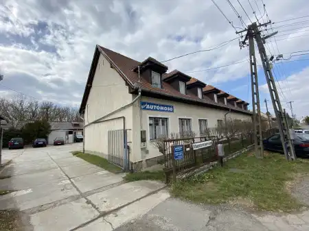 Eladó ipari ingatlan, Zalaszentgrót 700 m² 109.9 M Ft